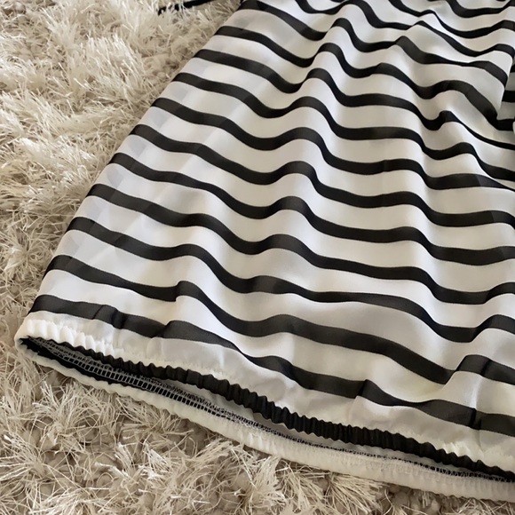 Express high neck tie back striped top - Picture 3 of 5